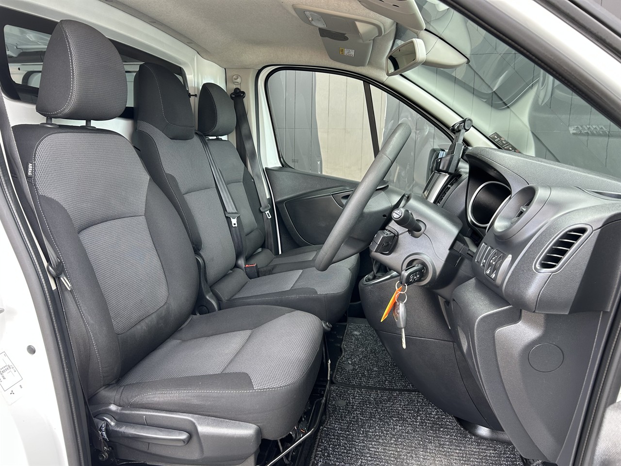 2022 Mitsubishi Express