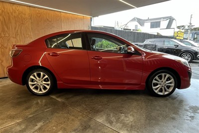 2010 Mazda Mazda3 - Thumbnail