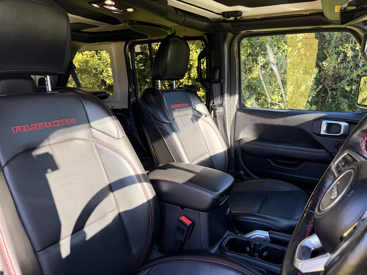 2020 Jeep WRANGLER