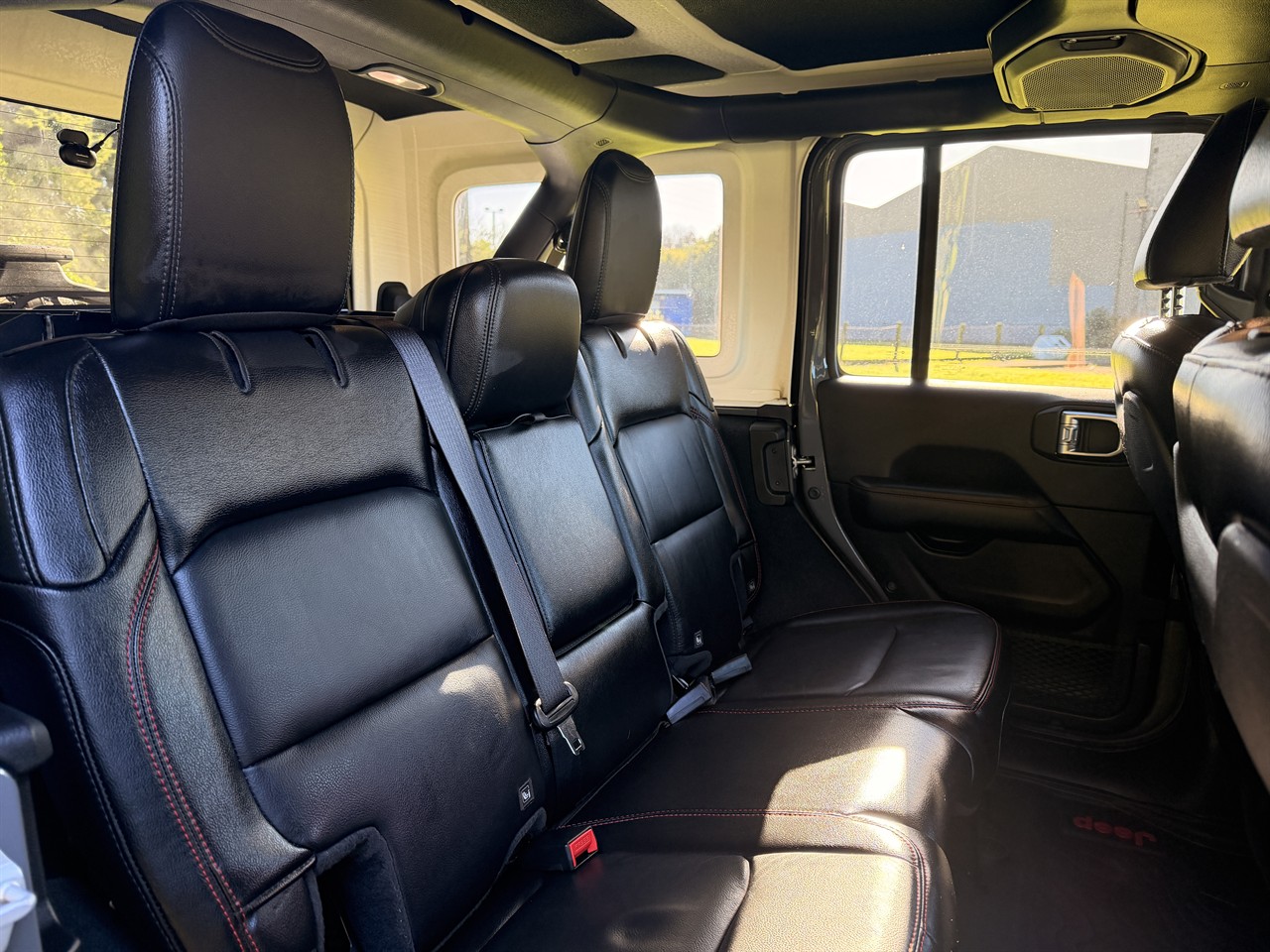 2020 Jeep WRANGLER