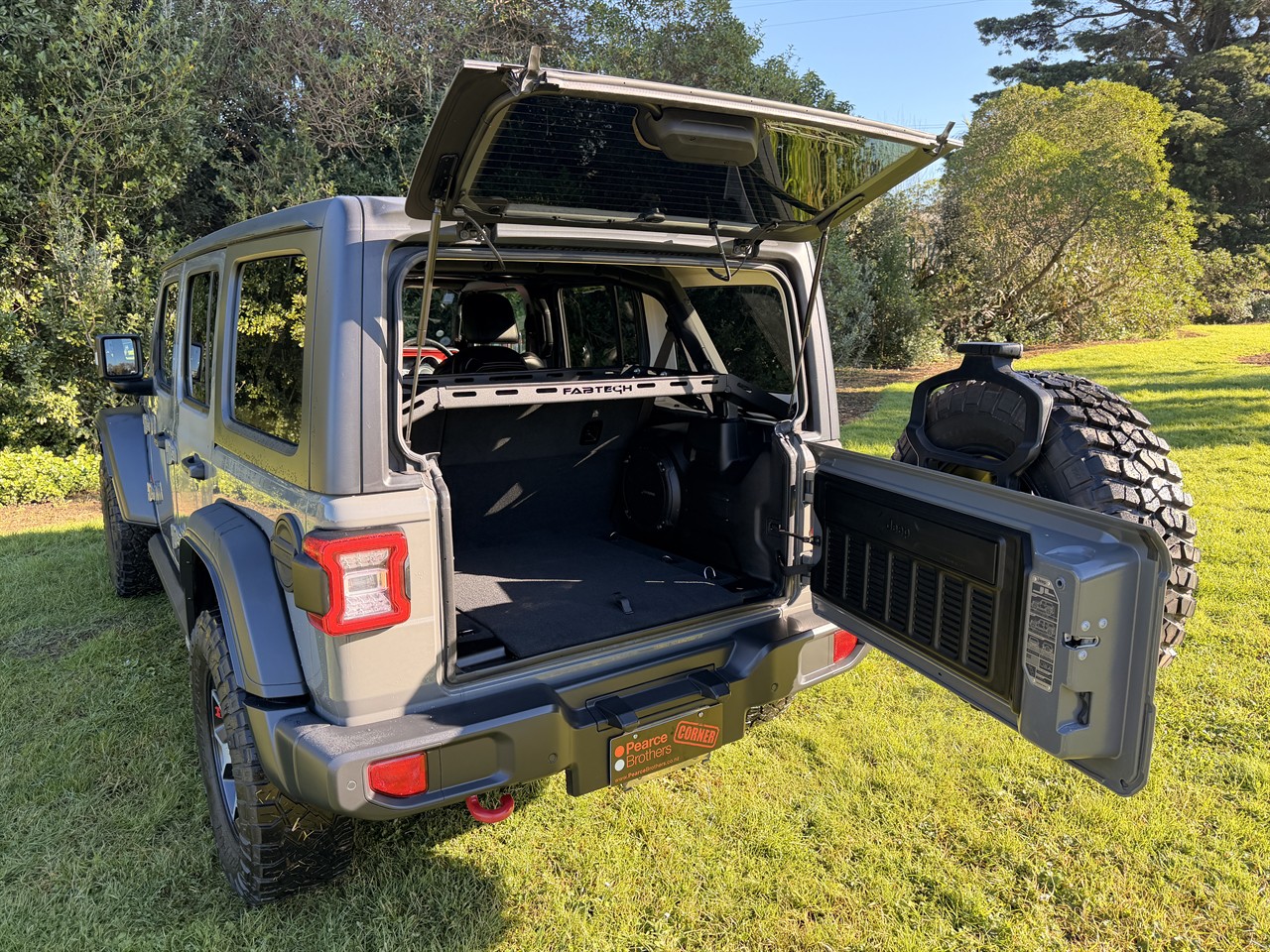 2020 Jeep WRANGLER