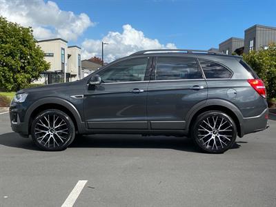 2018 Holden Captiva - Thumbnail