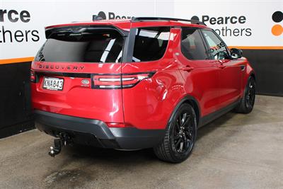 2017 Land Rover Discovery - Thumbnail