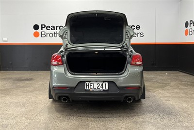 2013 Holden Commodore - Thumbnail