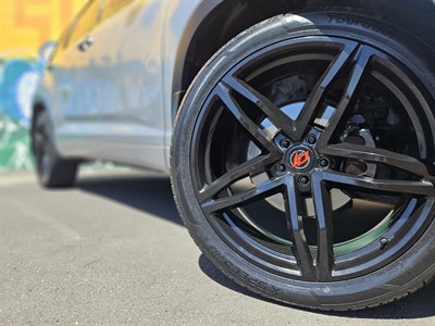 2017 Toyota Highlander - Thumbnail