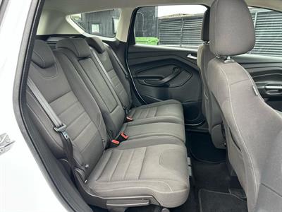 2016 Ford Kuga - Thumbnail