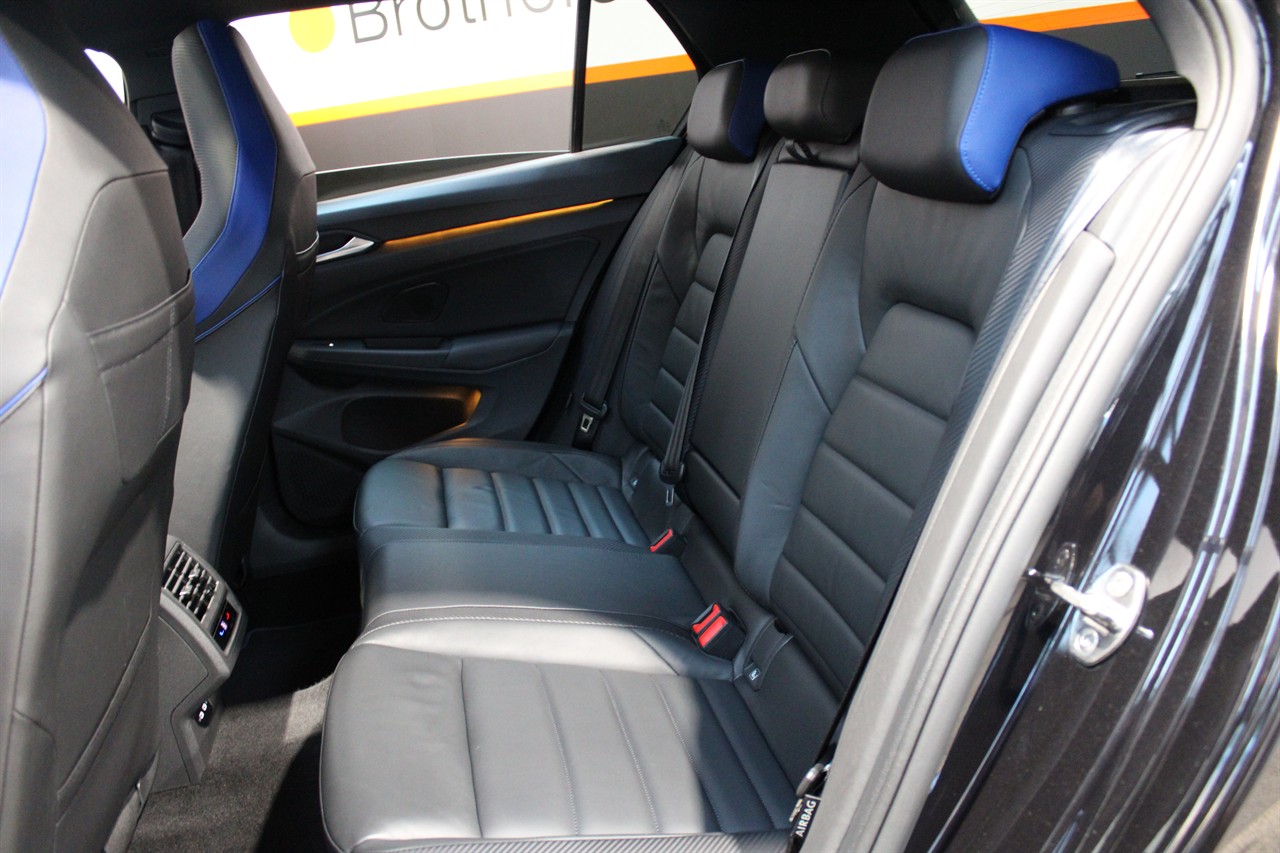 2022 Volkswagen GOLF