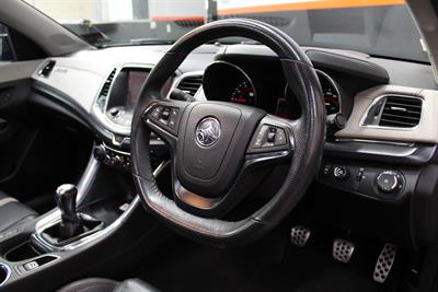2013 Holden COMMODORE - Thumbnail