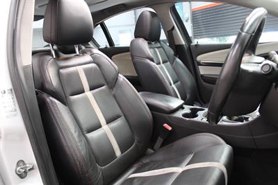 2013 Holden COMMODORE - Thumbnail