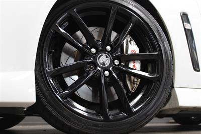 2013 Holden COMMODORE - Thumbnail