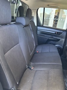 2017 Toyota Hilux - Thumbnail