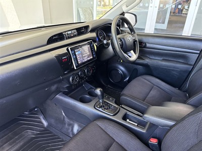 2017 Toyota Hilux - Thumbnail