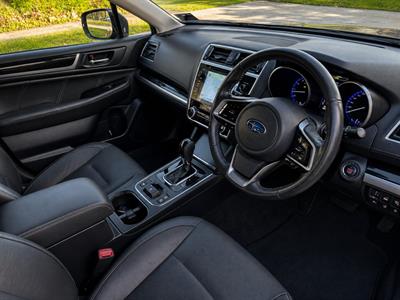 2018 Subaru Outback - Thumbnail
