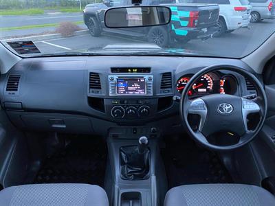 2015 Toyota Hilux - Thumbnail