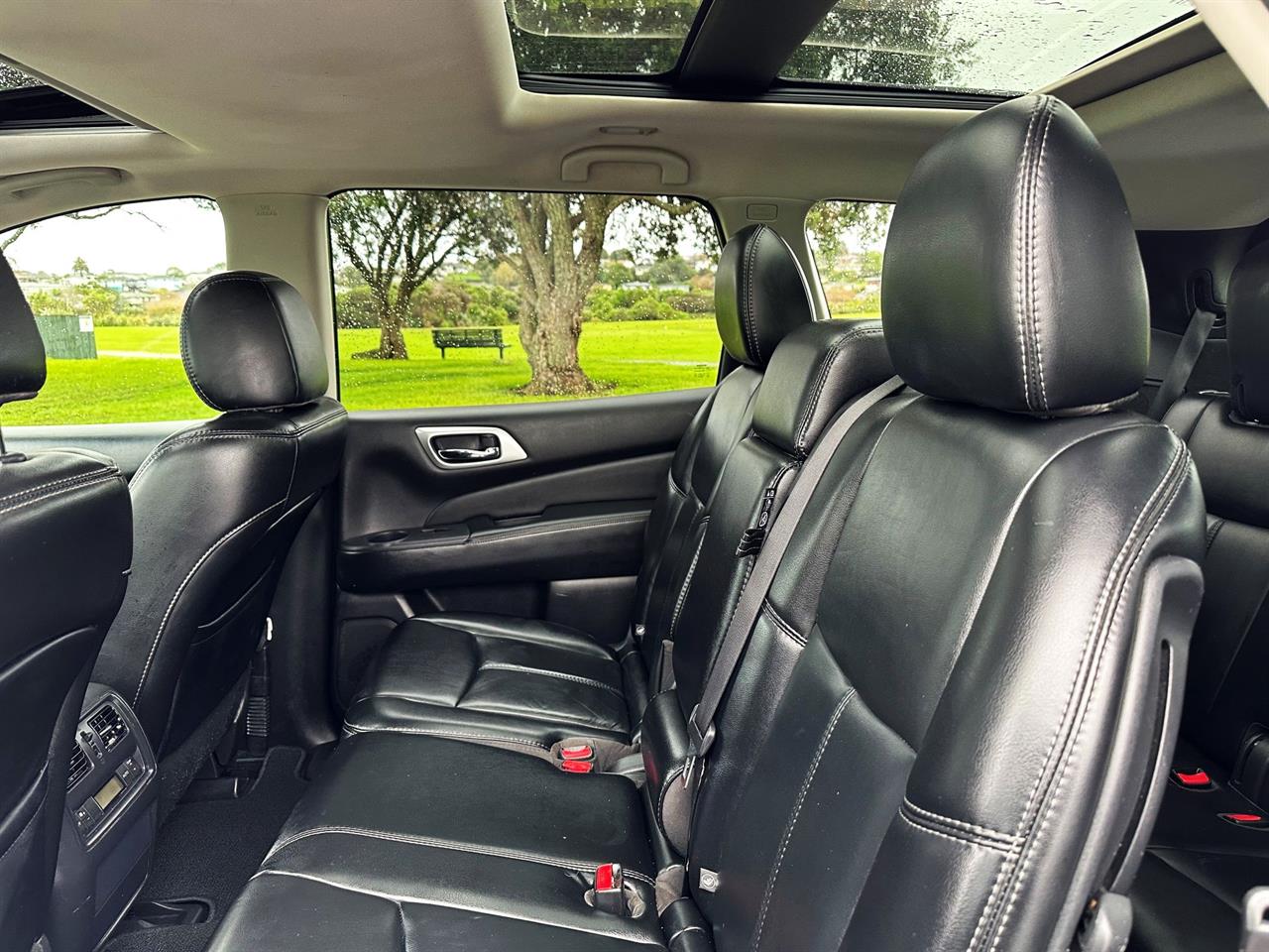 2017 Nissan Pathfinder