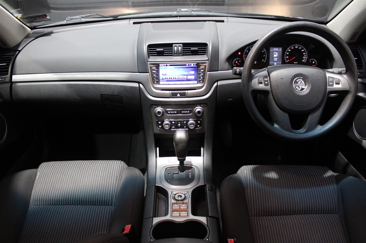 2011 Holden COMMODORE