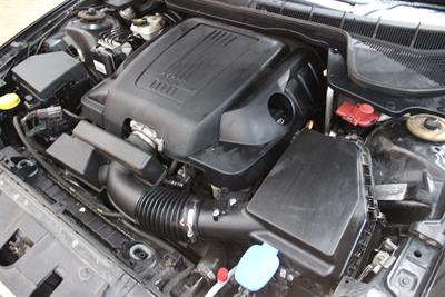 2011 Holden COMMODORE - Thumbnail