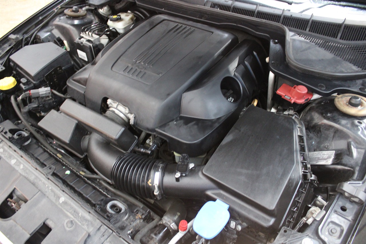 2011 Holden COMMODORE