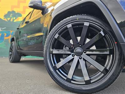 2015 Jeep GRAND CHEROKEE - Thumbnail