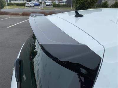 2016 Volkswagen Golf - Thumbnail