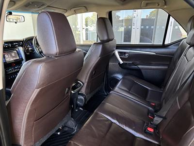 2016 Toyota Fortuner - Thumbnail