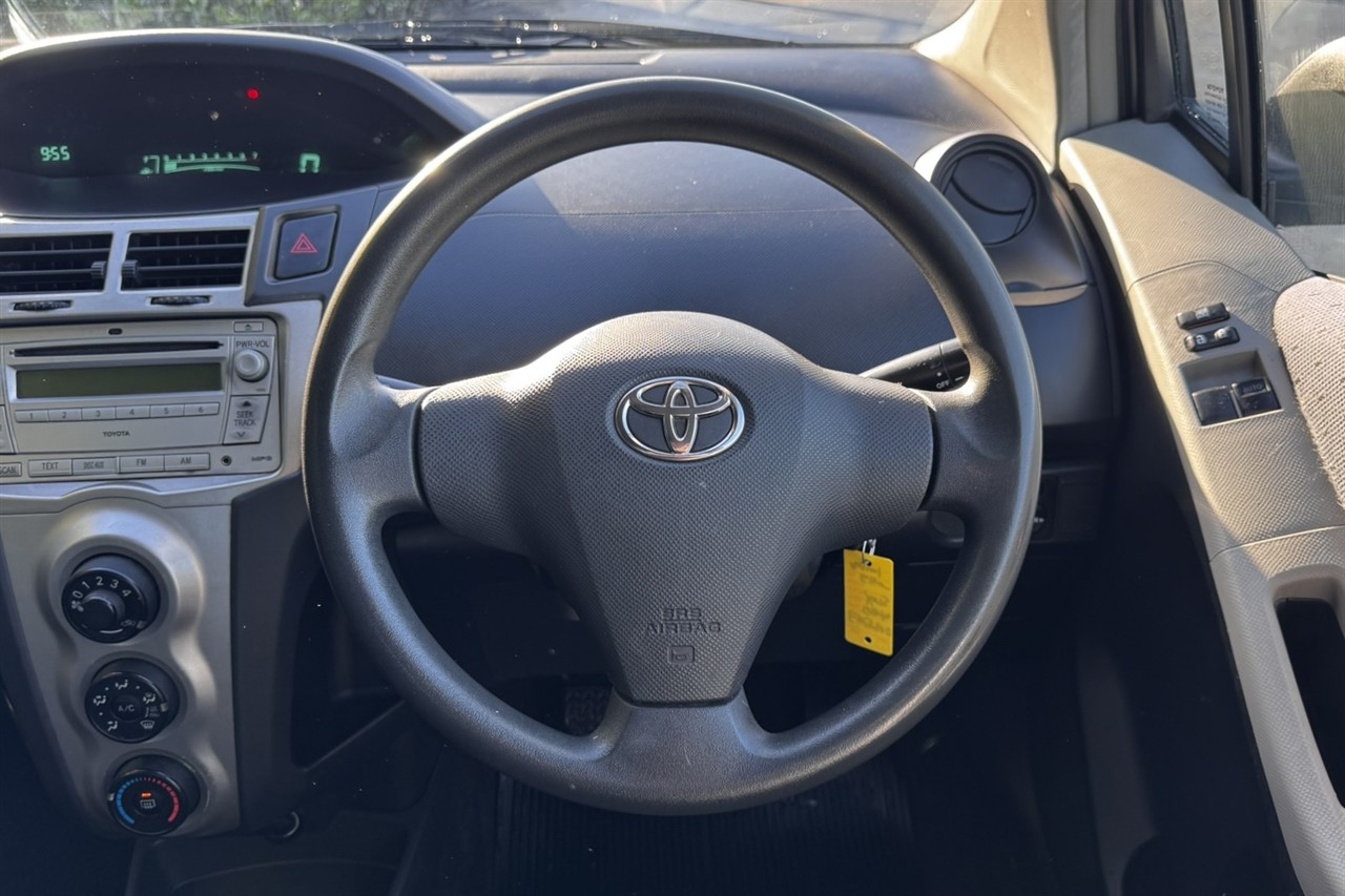 2009 Toyota YARIS
