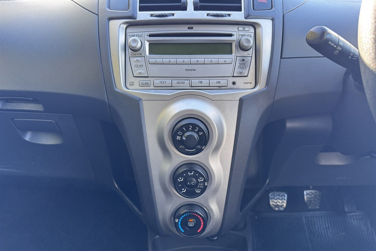 2009 Toyota YARIS
