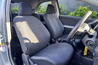 2009 Toyota YARIS - Thumbnail
