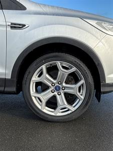 2019 Ford Escape - Thumbnail