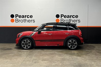 2017 Mini Countryman - Thumbnail