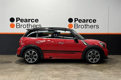 2017 Mini Countryman - Thumbnail