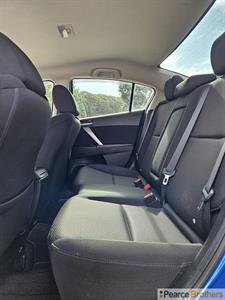 2013 Mazda Axela - Thumbnail