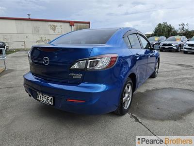 2013 Mazda Axela - Thumbnail