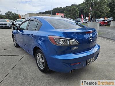 2013 Mazda Axela - Thumbnail