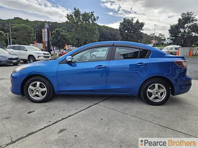 2013 Mazda Axela - Thumbnail