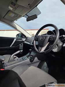 2013 Mazda Axela - Thumbnail