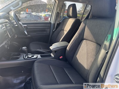 2020 Toyota Hilux - Thumbnail