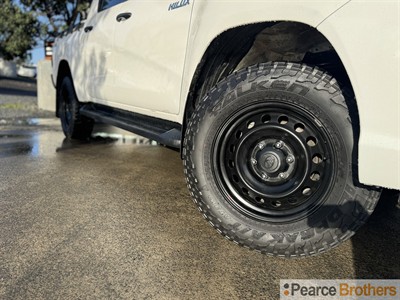 2020 Toyota Hilux - Thumbnail