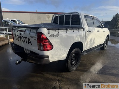 2020 Toyota Hilux - Thumbnail
