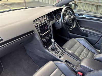 2016 Volkswagen Golf - Thumbnail