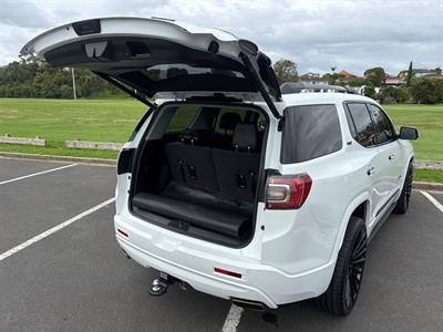 2018 Holden Acadia - Thumbnail