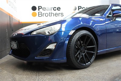 2012 Toyota 86 - Thumbnail
