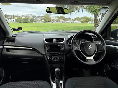 2014 Suzuki Swift - Thumbnail