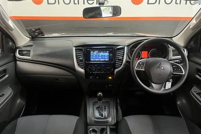 2017 Mitsubishi Triton - Thumbnail