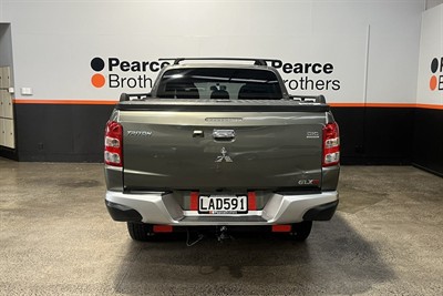 2017 Mitsubishi Triton - Thumbnail