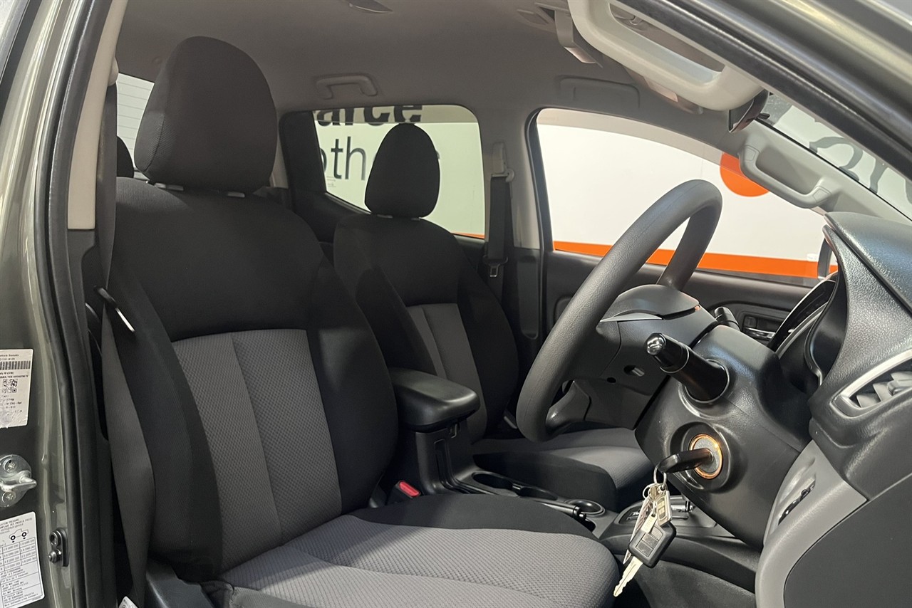 2017 Mitsubishi Triton