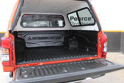 2020 Mitsubishi Triton - Thumbnail