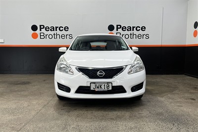 2016 Nissan Pulsar - Thumbnail