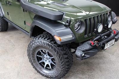 2022 Jeep Wrangler - Thumbnail