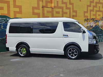 2017 Toyota Hiace - Thumbnail